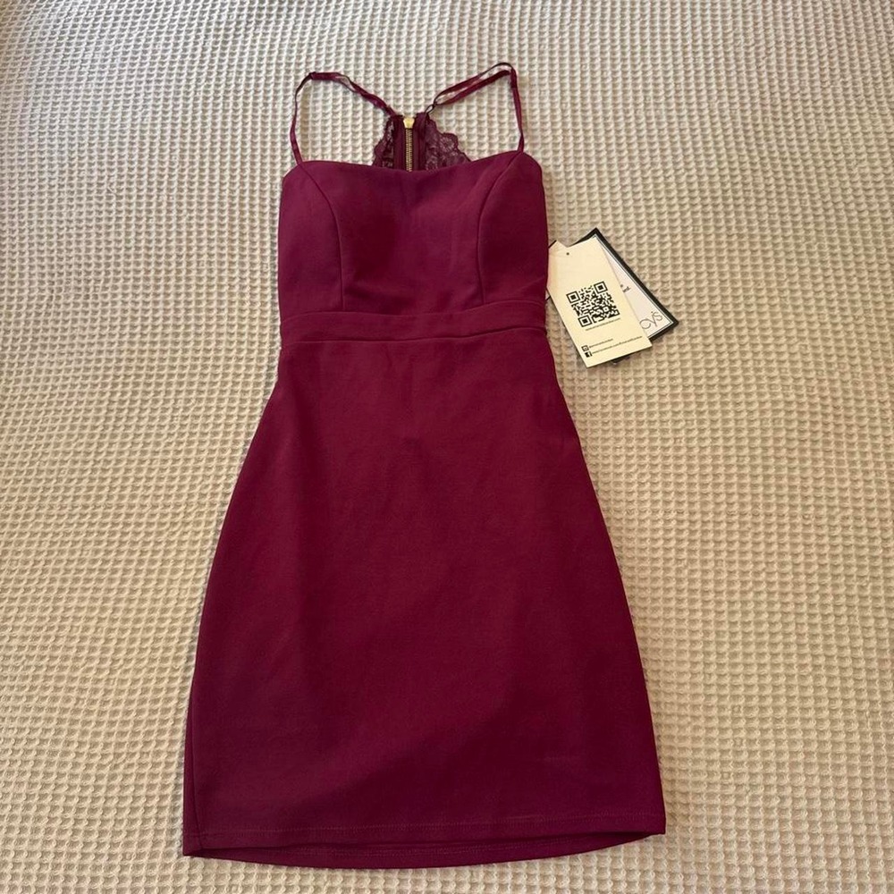 Macy's burgundy bodycon dress with lace detail and zipper back